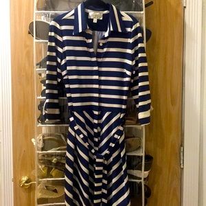 Mid length sleeve dress